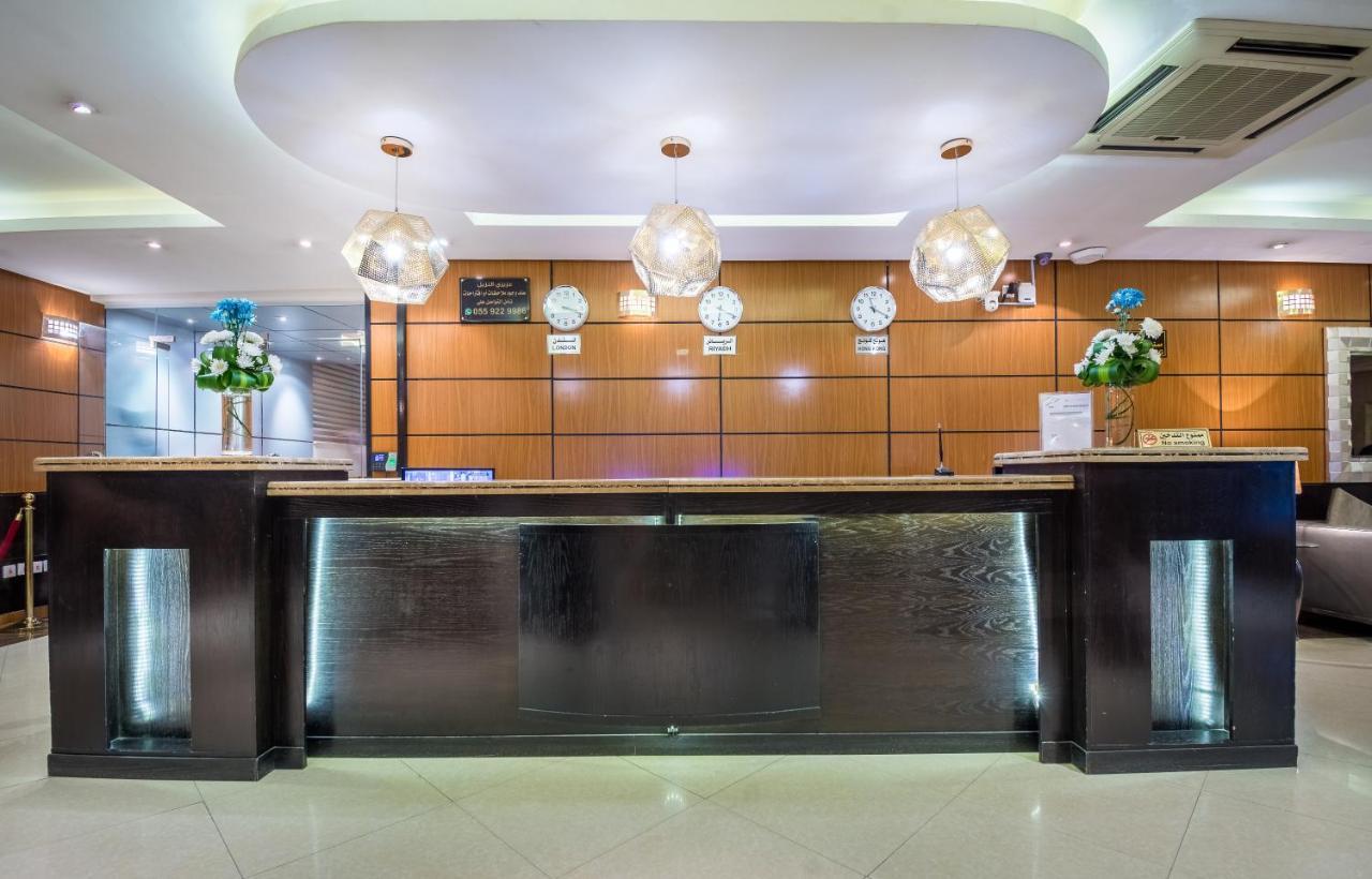 Al Muhaidb Al Takhassosi Abaqrino Riyadh Exterior photo